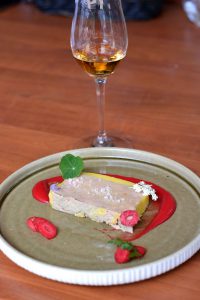 Kistücsök Étterem FOOD & ROOM****: "Made in Hungary" kacsamáj terrine sommal, Béres Pincészet Aszúval